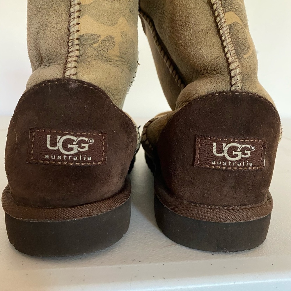 Youth Camo Uggs
